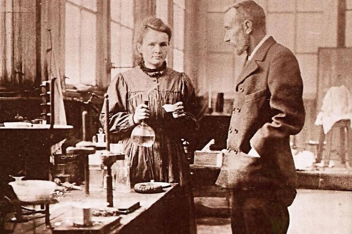 喝核辐射的水死了后骨头还在发光,喝核辐射水消失八年的人