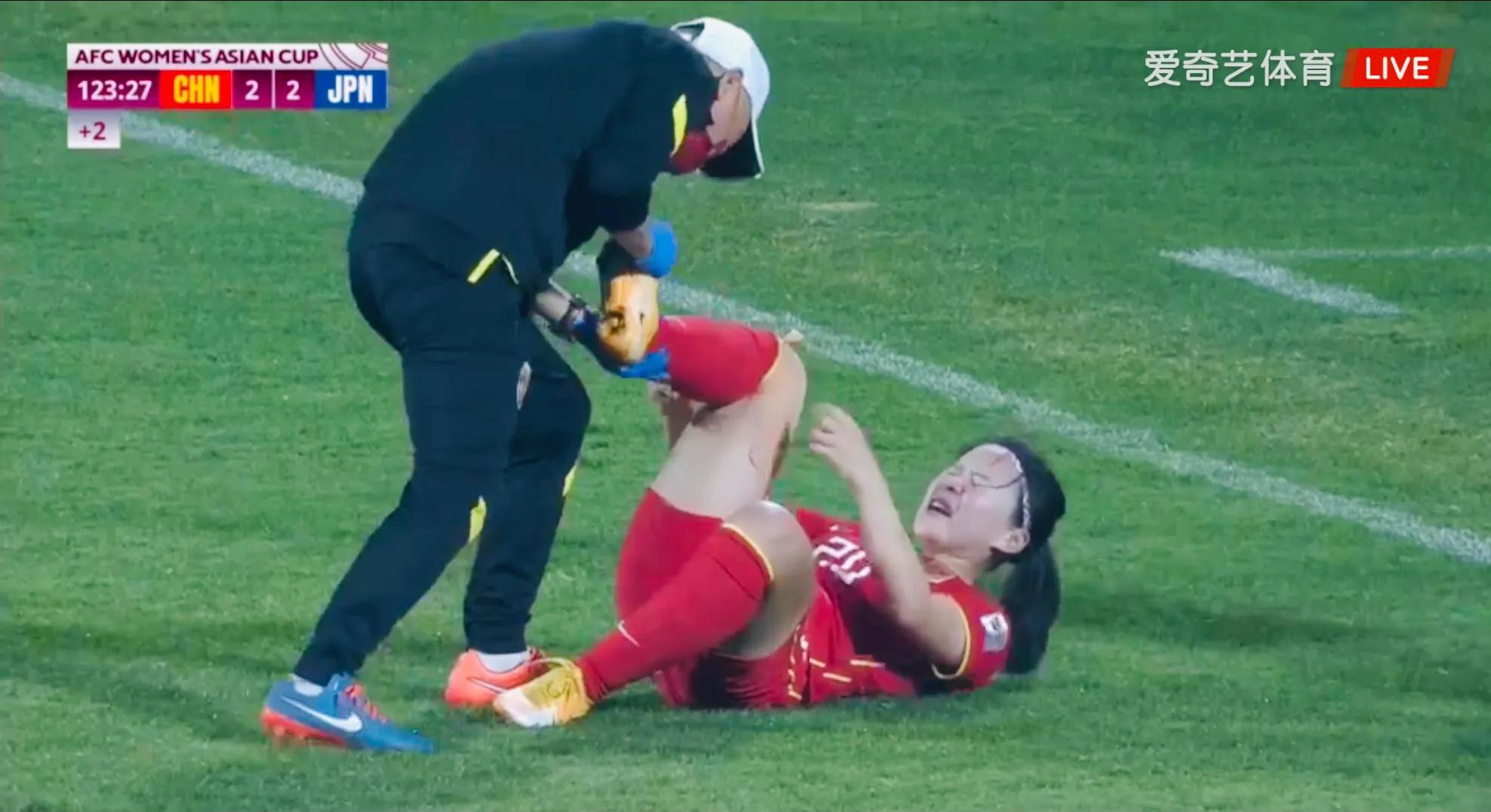 中国女足足球精神视频,水庆霞东亚杯让中国女足得到锻炼