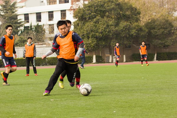 坚持跑步多久可以提高身体素质,长时间跑步变矮怎么办