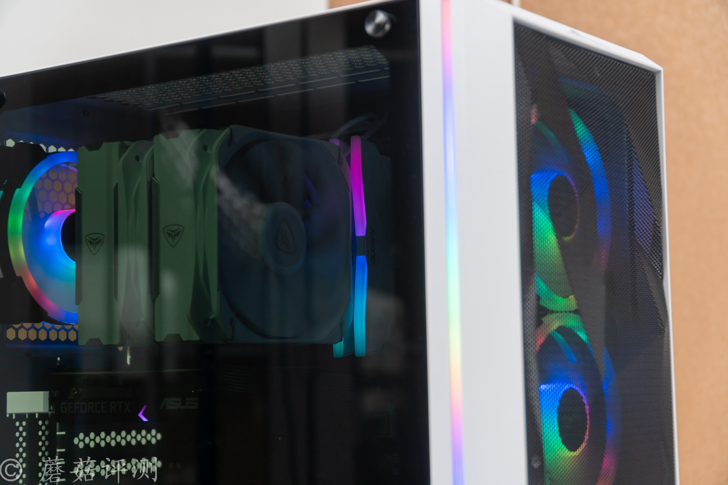 攒了好久的钱终于派上了用场,攒了很久的钱换电脑