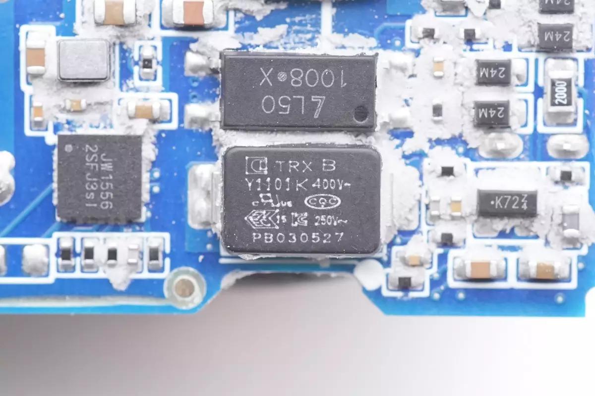 联想20w快充头拆解,联想快充电源拆解