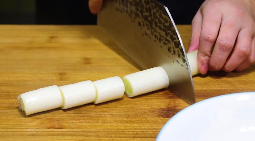 做凉拌辣椒油要烧热来用吗,泼热油的辣椒油怎么做