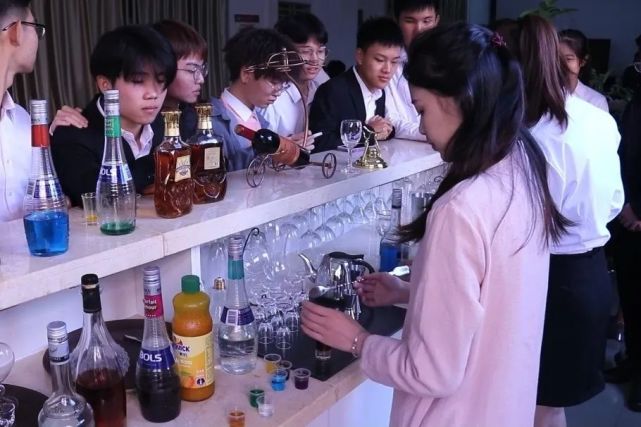 广东酒店管理职业学院专业分数线,广州华商职业学院酒店管理学院