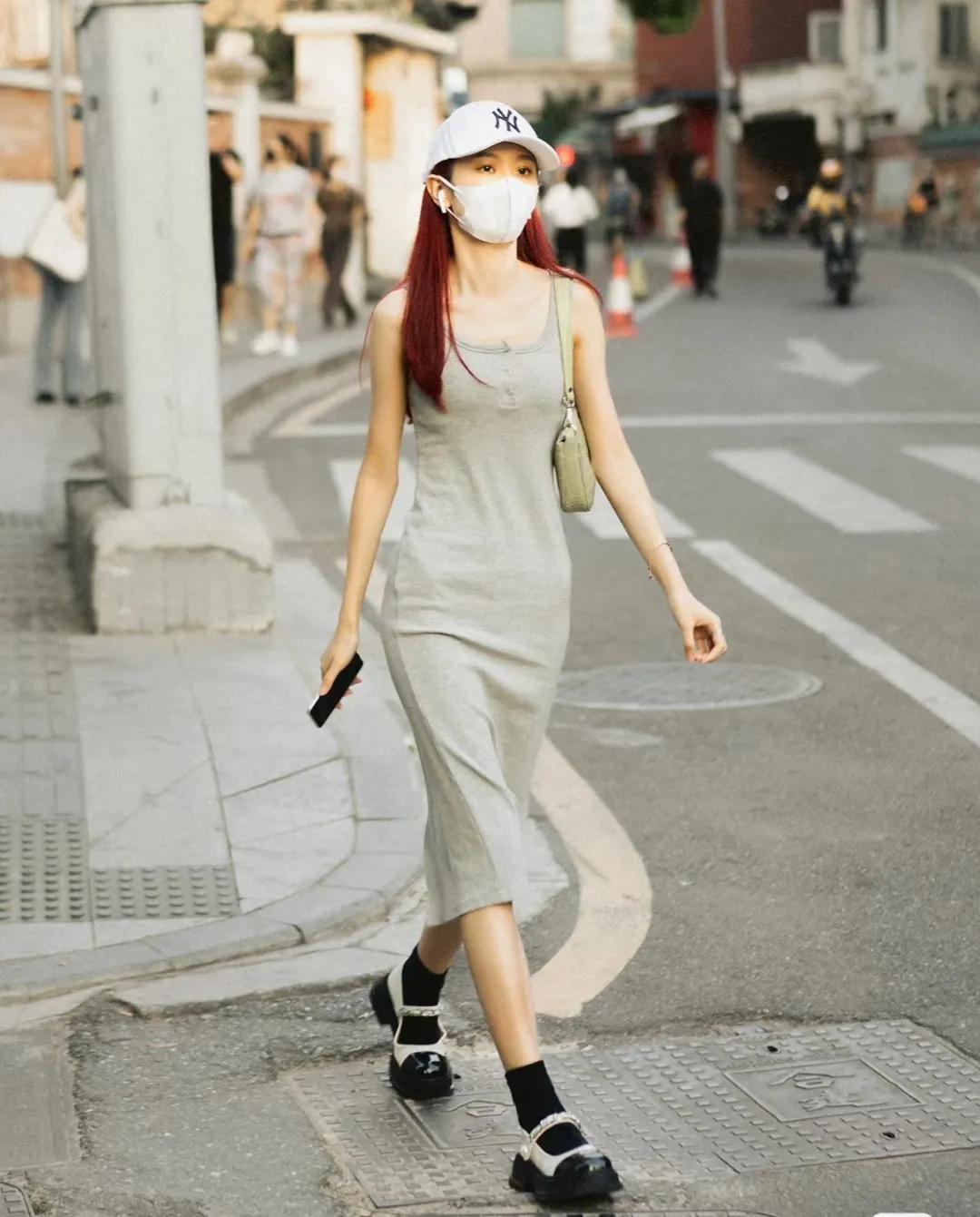 深圳市时尚街拍,穿衣风格干净有气质街拍