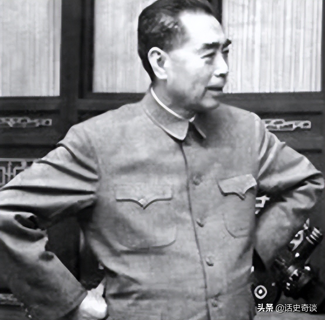 周总理请卓别林吃烤鸭，酒过三巡后，卓别林“提意见”：美中不足