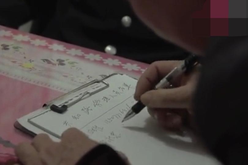 老人管理夜市,老人掌管夜市