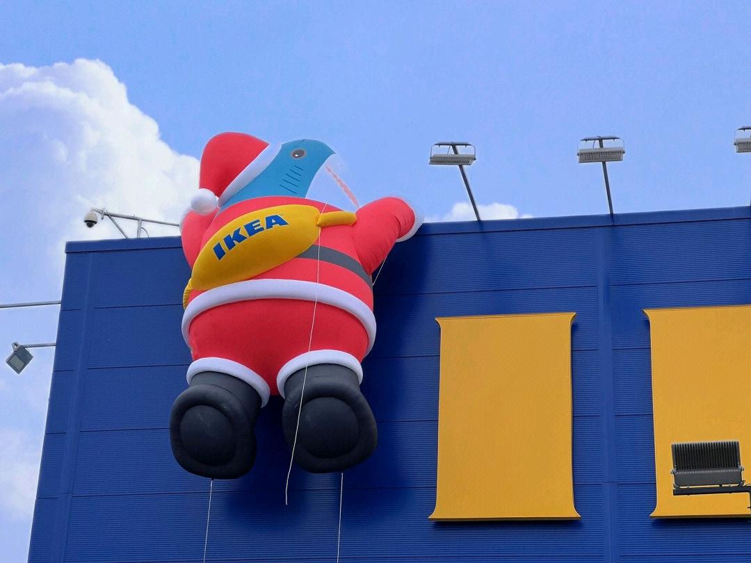 奢侈品秀场设计经典,奢侈品门店圣诞装扮