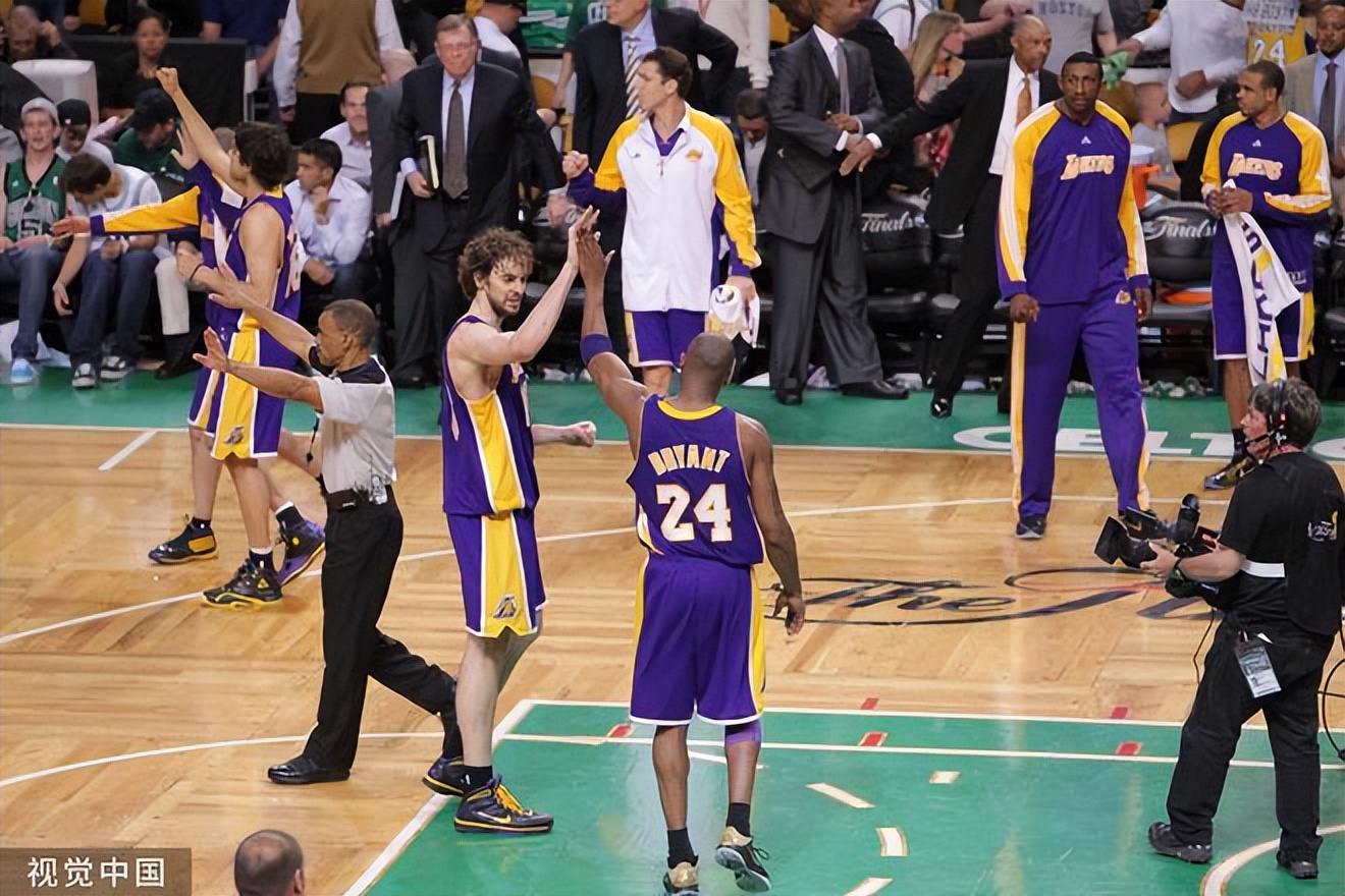 湖人16号球衣加索尔,湖人16年荣誉出场服