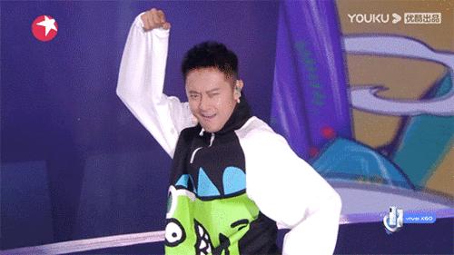 王心凌与焦恩俊pk青岛话,王心凌吻戏经典视频片段