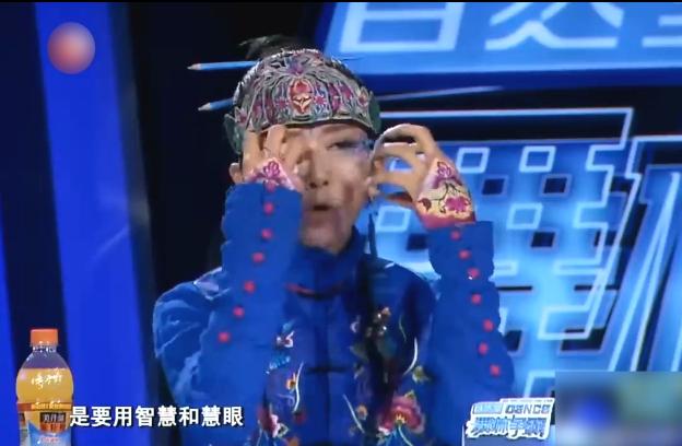 “明星针锋相对”：杨丽萍对金星当众拍桌，冯小刚让成龙下不来台