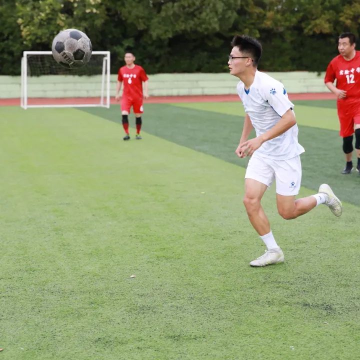 实验梧桐学校足球比赛,实验中学足球比赛