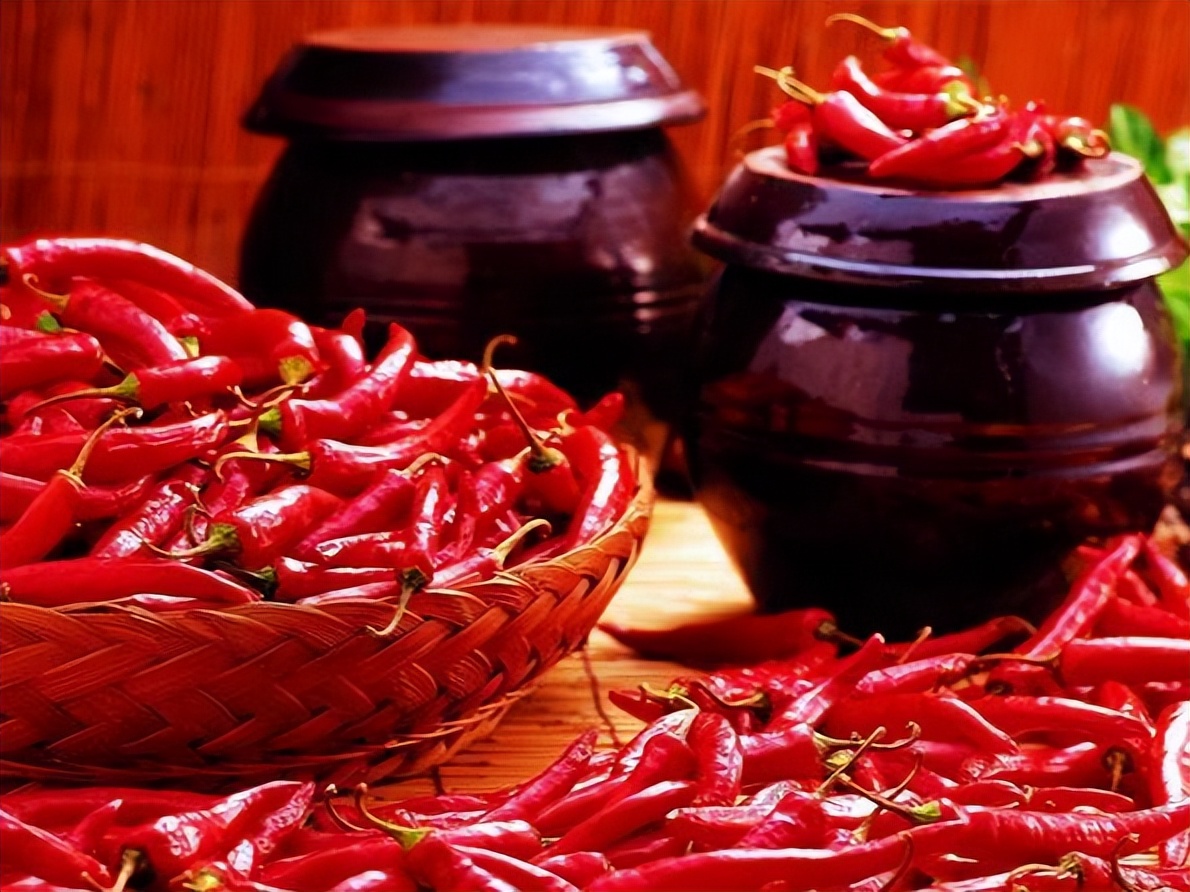 长期吃辣对身体有哪些好处和坏处,吃辣对身体有好处还是有坏处的