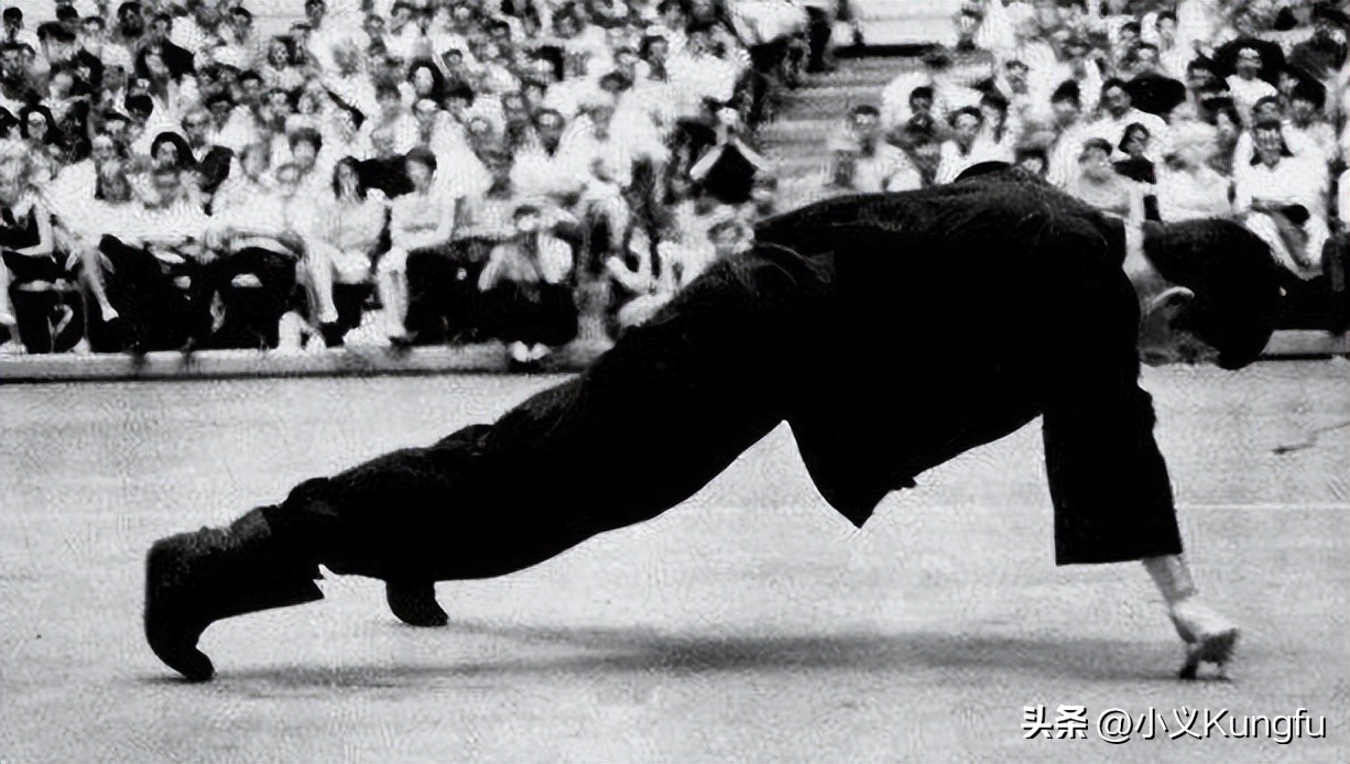 李小龙格斗重量级冠军,李小龙实战美国格斗冠军视频