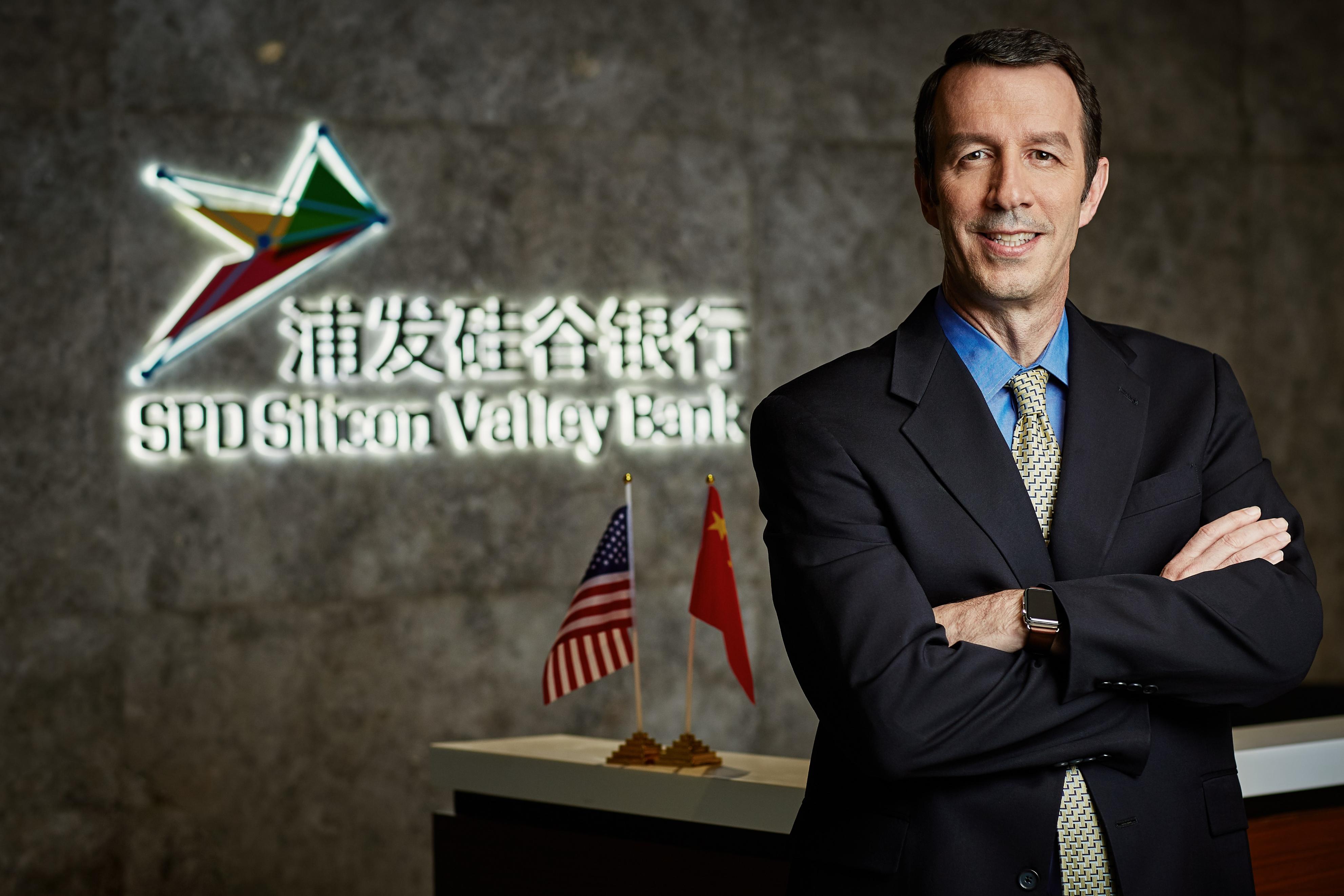 毫无底线！美国敛财计划才开始，中国富豪该头疼在美资产了