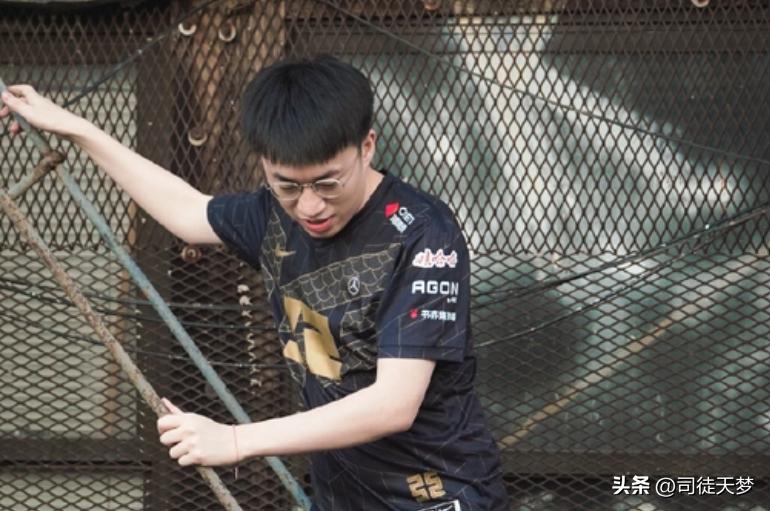 韩国啦啦队长朴姬兰热舞,韩国啦啦队热舞卡通