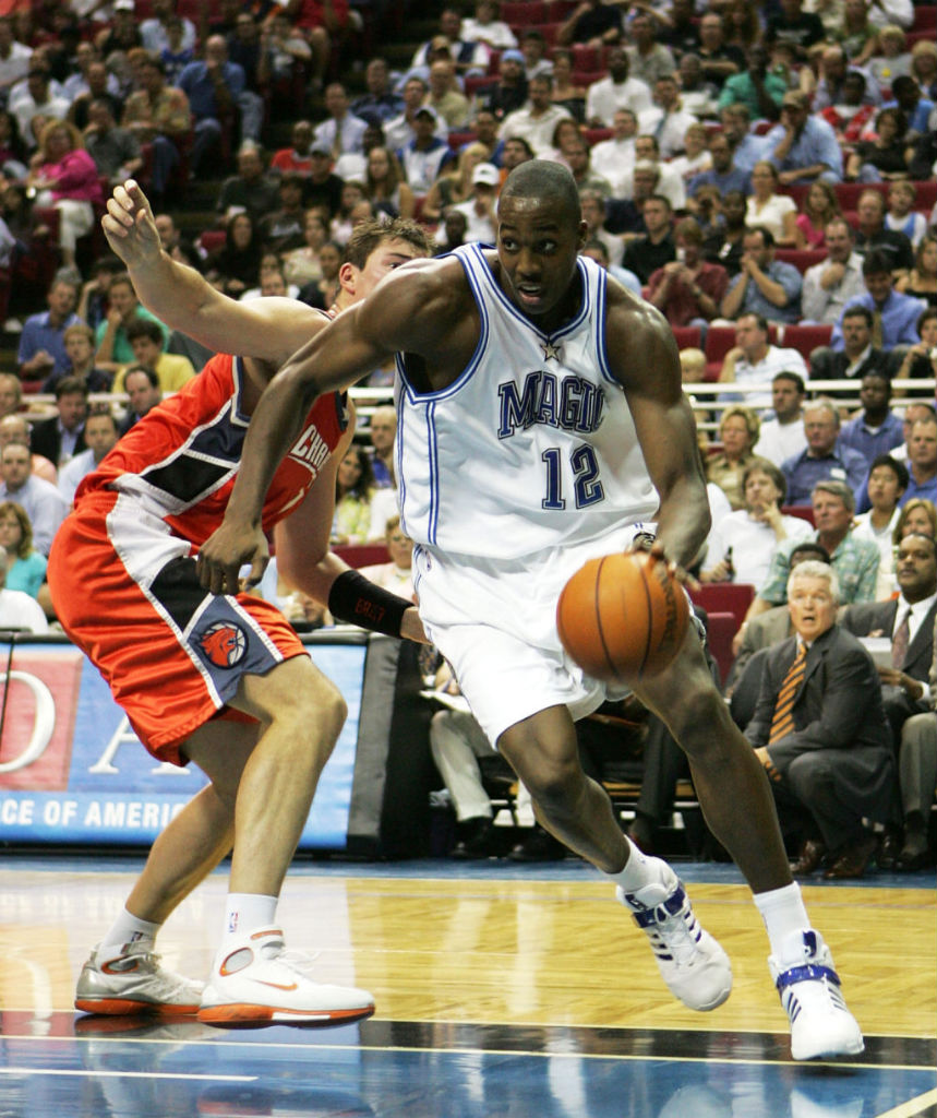 德怀特霍华德奥兰多,阿迪达斯霍华德历代篮球鞋图片