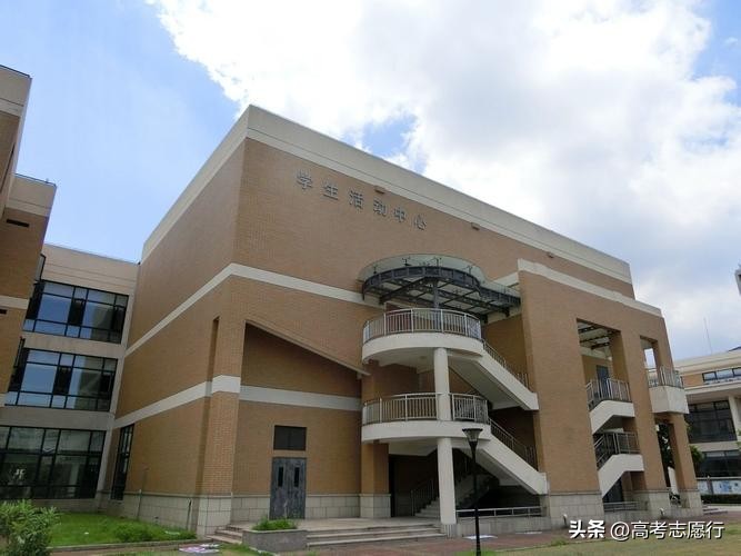 二本高校中的王牌专业值得学吗,招收二本专业的一本大学