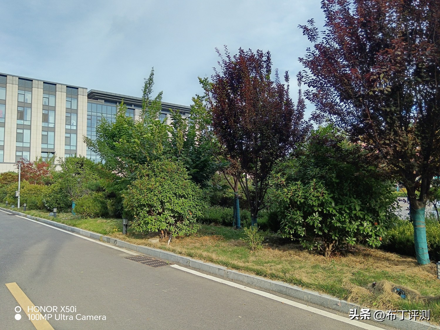 小米note12pro极速版和荣耀x50i,荣耀x50i的一亿像素怎么使用