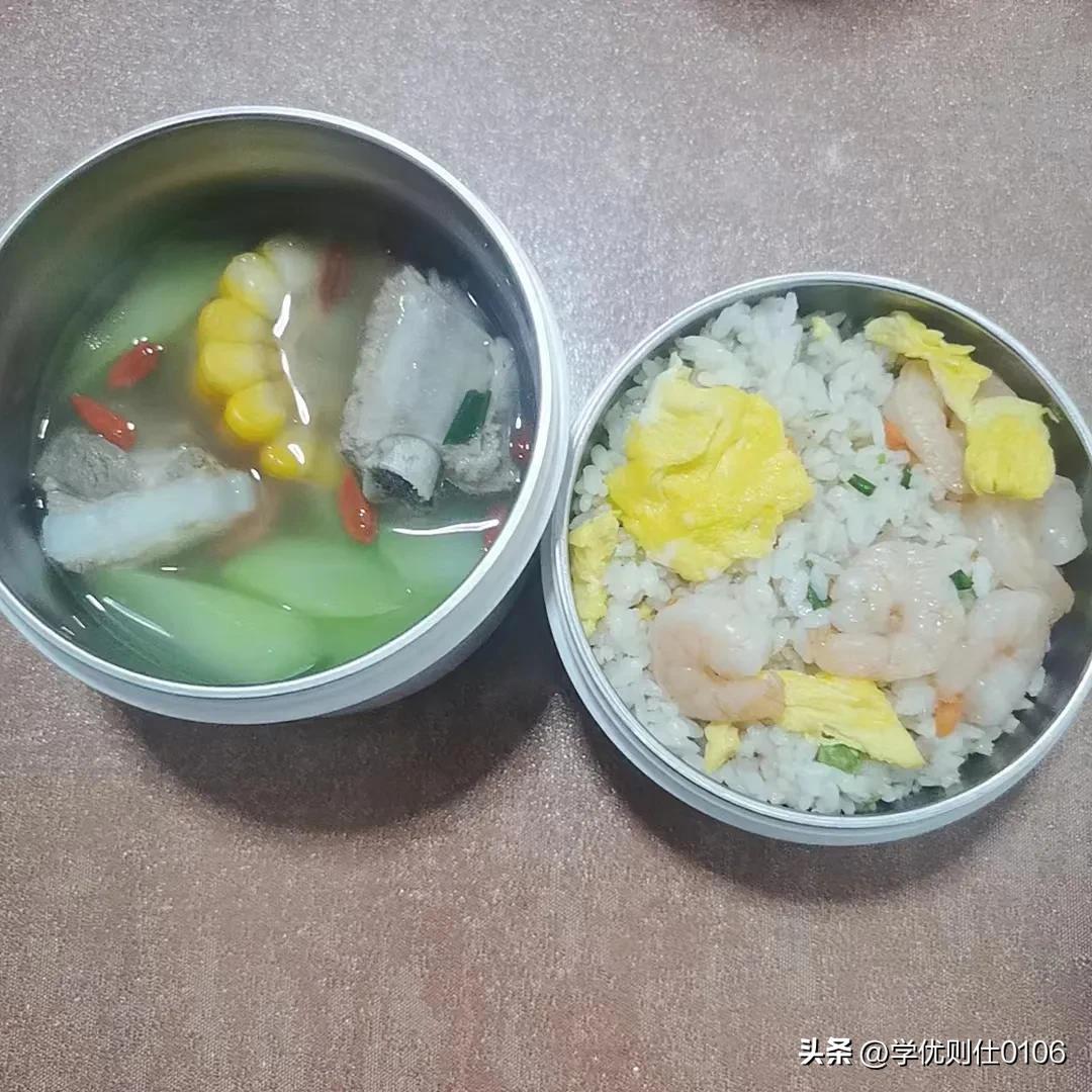 母爱伟大每天为家人提供可口饭菜,母爱是最伟大的给子女无私的爱