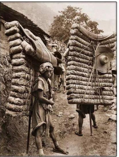 纳粹德国屠杀犹太女人,变态纳粹