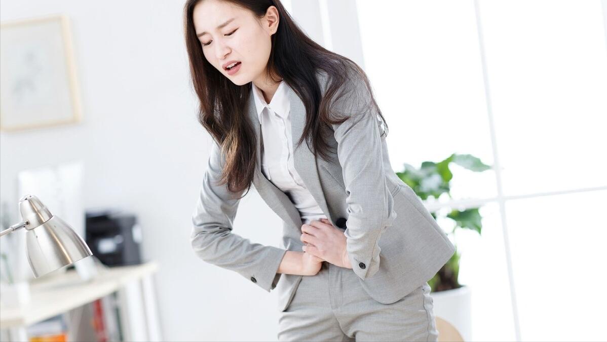 胃炎胃寒胃胀气用什么中药,慢性胃炎胃痛如何养胃