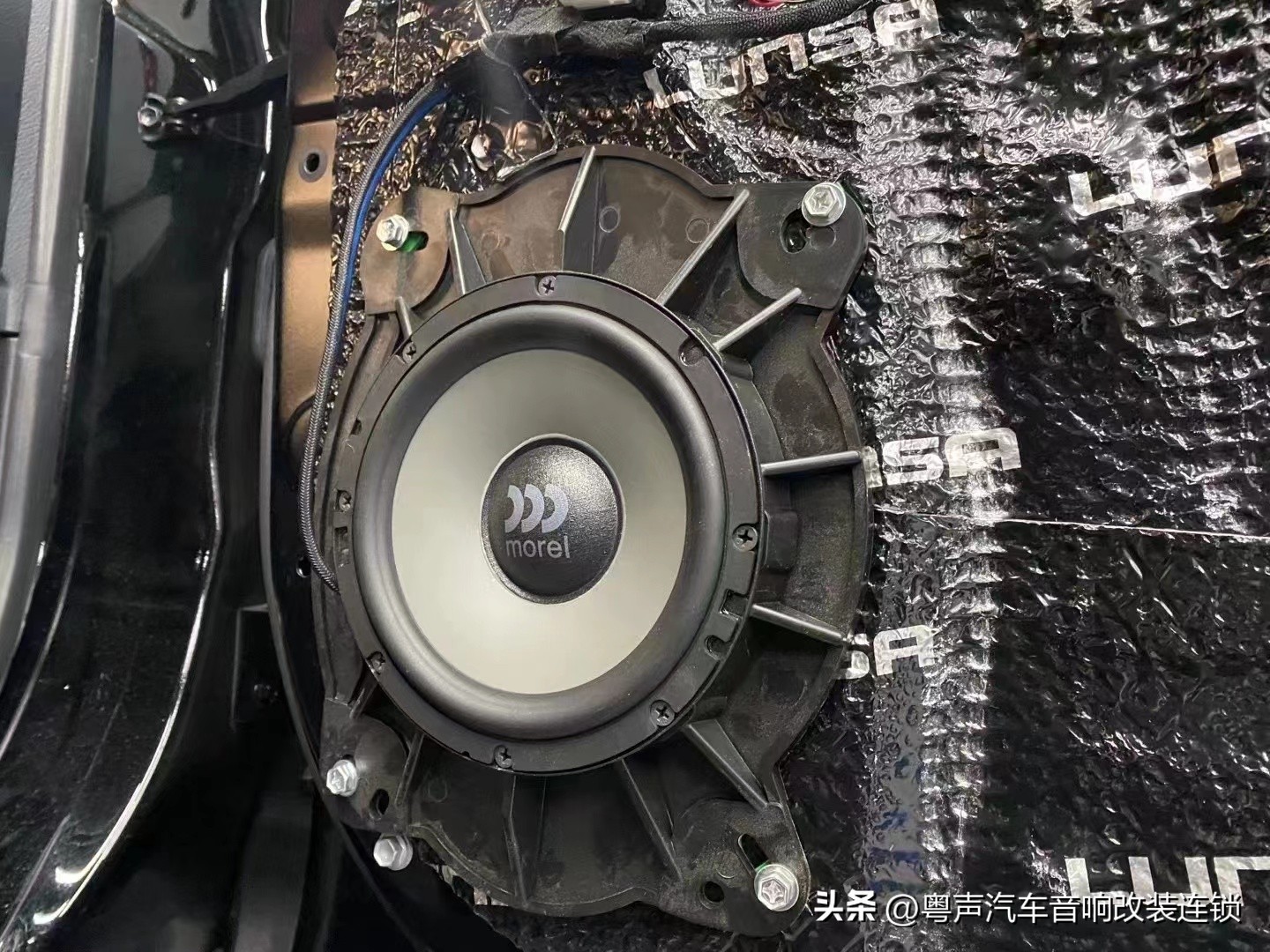 rx300雷克萨斯性价比最高版本,雷克萨斯rx300升级无损音响