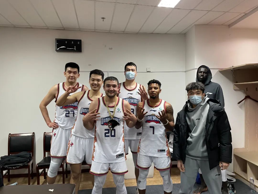 cba两场比赛打得一地鸡毛,cba七支鱼腩球队