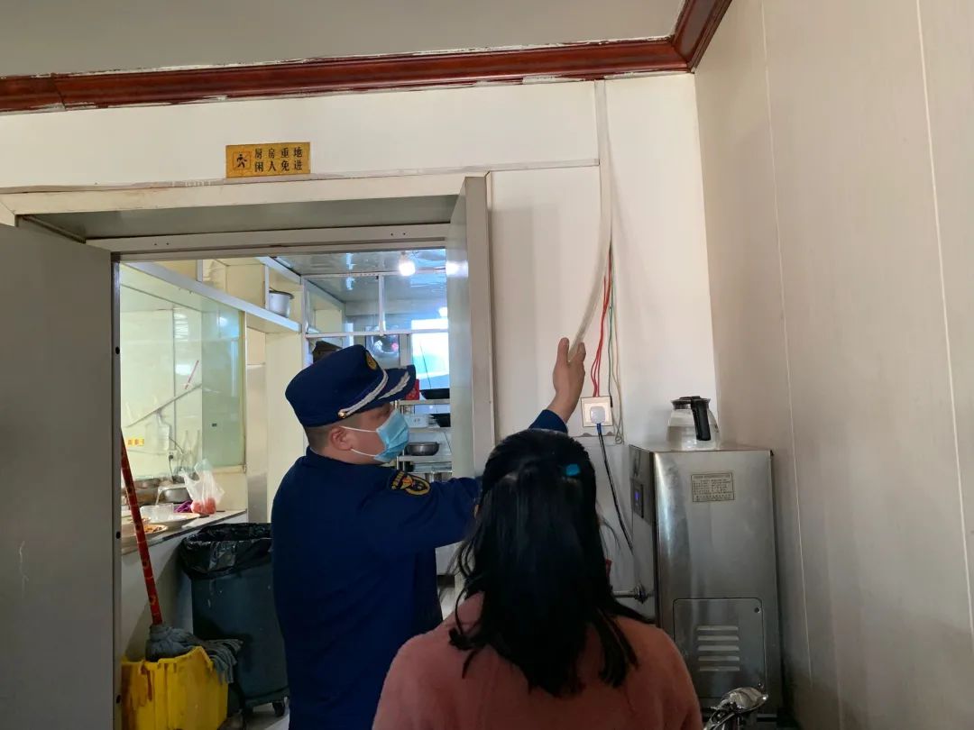 消防大队夏季火灾防控落实情况,塔城消防提醒雨天勿忘消防安全