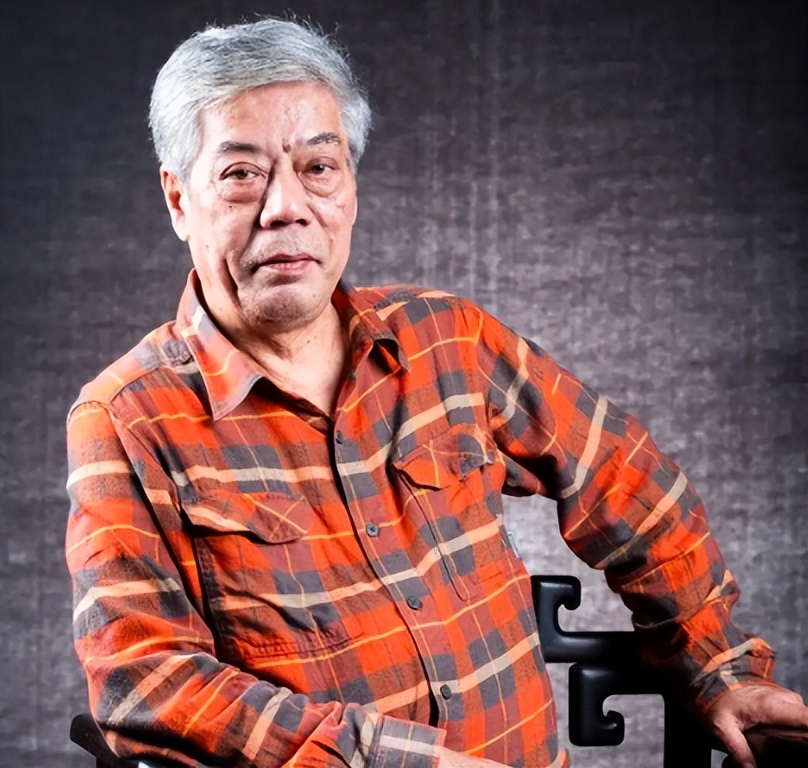 茅台生肖酒鸡,茅台生肖纪念酒猪