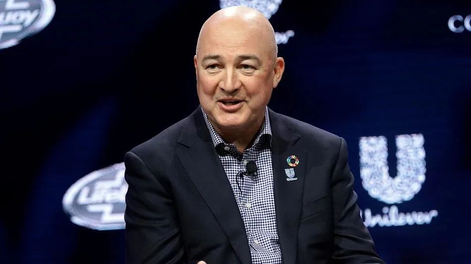 靠伪装赚钱,伪装国货年入300亿