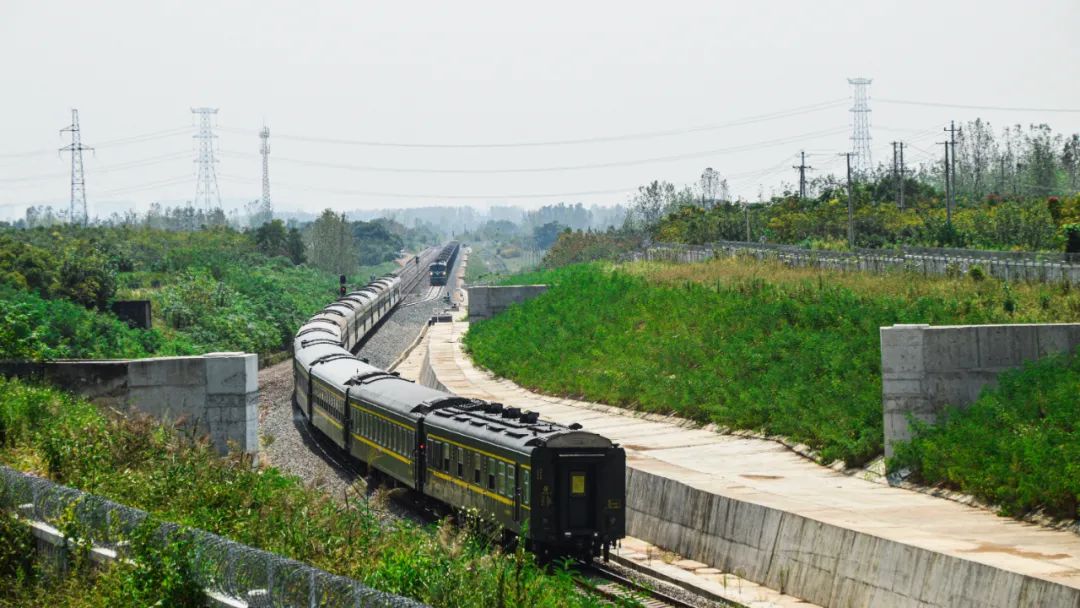 再见k歌翻唱,再见k歌伴奏