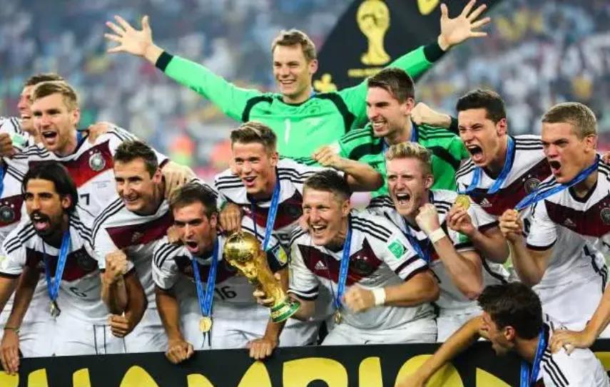 卡塔尔是不是没踢亚洲杯,卡塔尔阿根廷夺冠