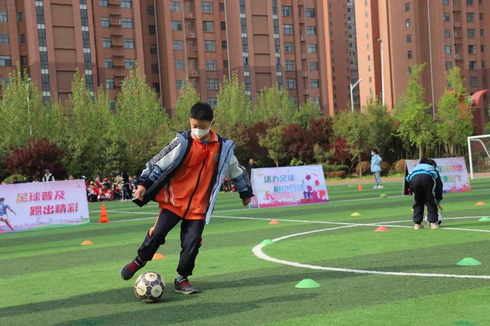 绿城小学足球节,阳光体育节校园风采
