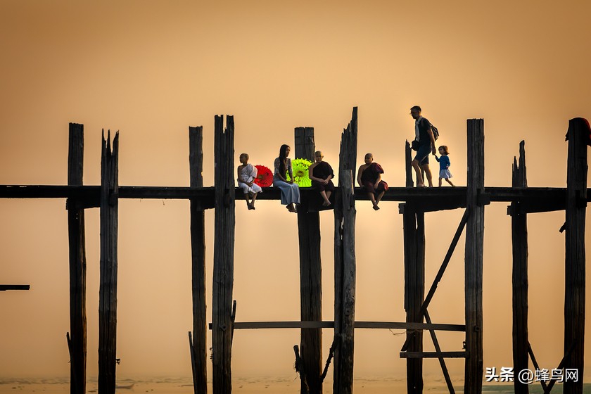 佳能eosr5镜头24-70,佳能r5和r6照相评测