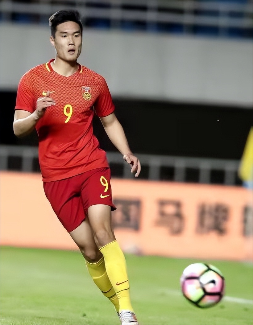切勿吹捧!他们曾经比方昊更出色,盘点中国足球五大被遗忘的新星