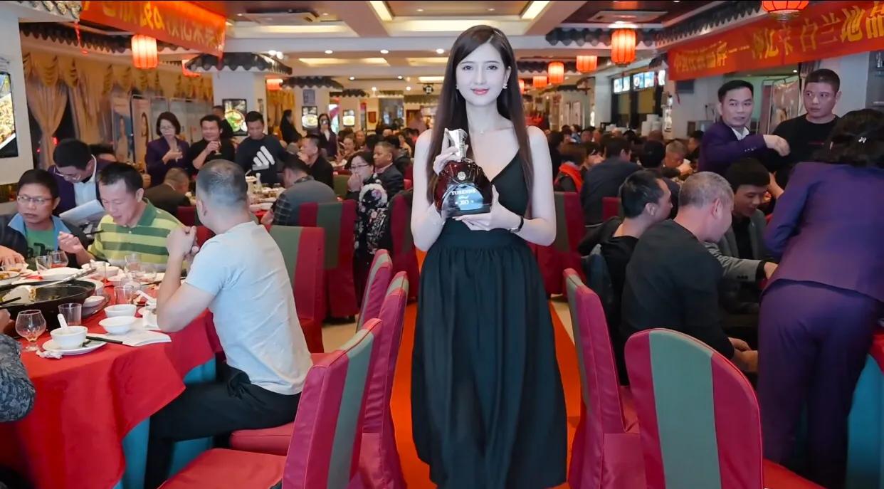 白兰地和什么泡最好喝,喝白兰地的功效与作用