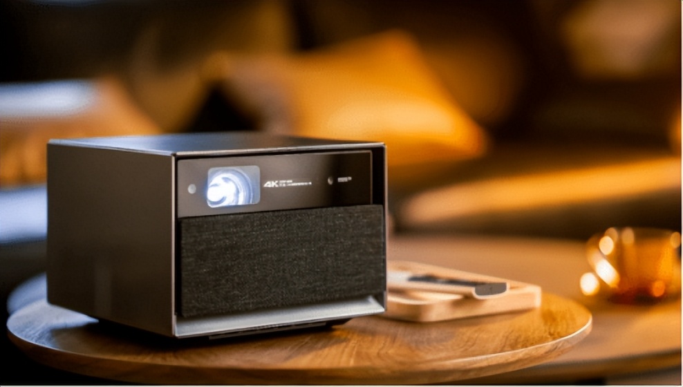 家用投影仪哪个牌子的最好最实用,目前家用投影仪哪些品牌比较好