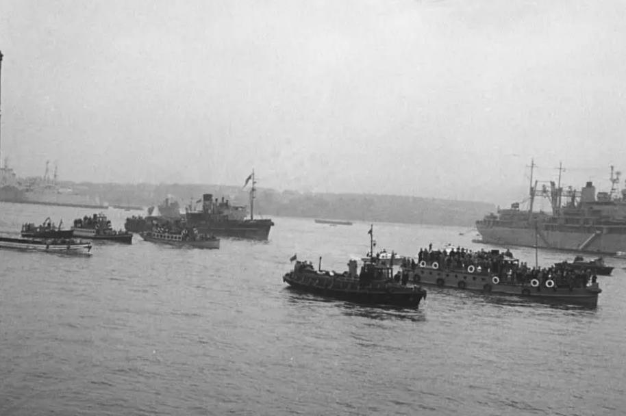 解放军炮轰英军紫石英号战舰片段,1949年解放军炮击英舰紫石英号