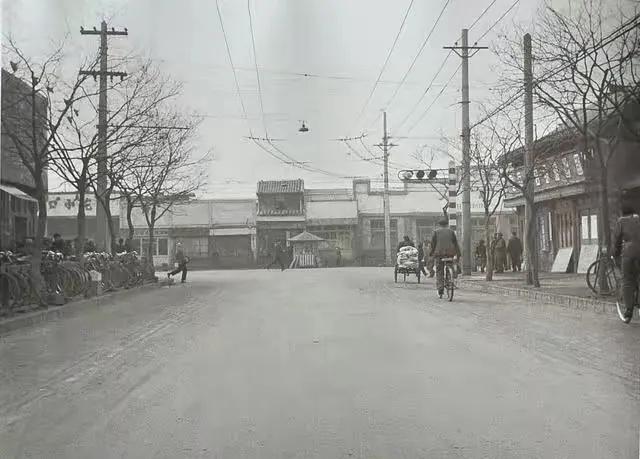 30张经典老照片说说,很有年代感的老照片