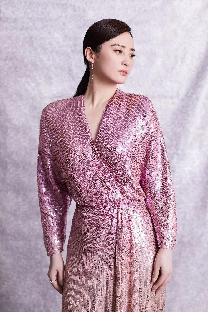 蒋勤勤冷白皮,蒋勤勤是高冷气质吗