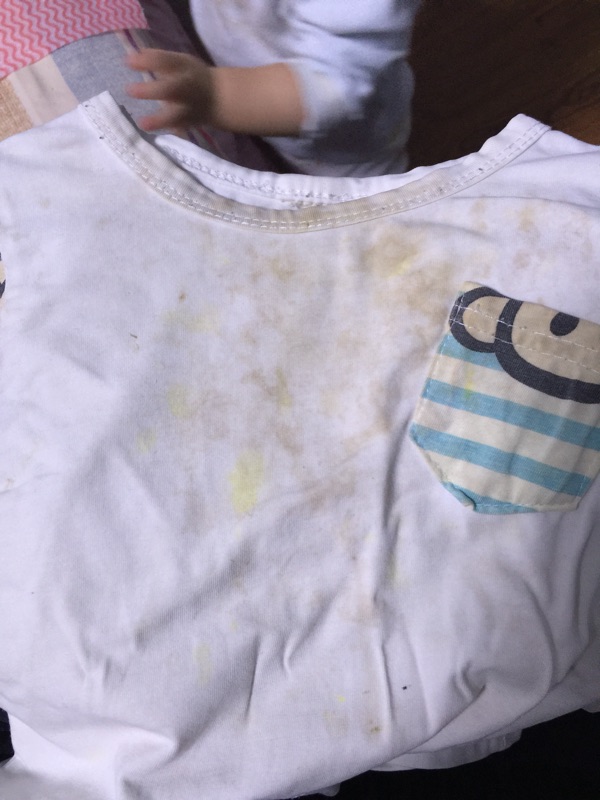 衣服上的茶渍什么方法最有效去除,衣服上茶渍怎么去除小妙招