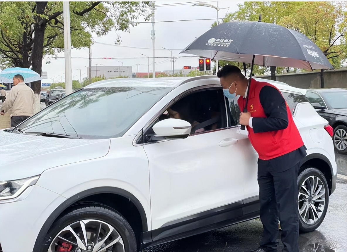 最美物业人给您一个温馨的家,最美物业人的故事