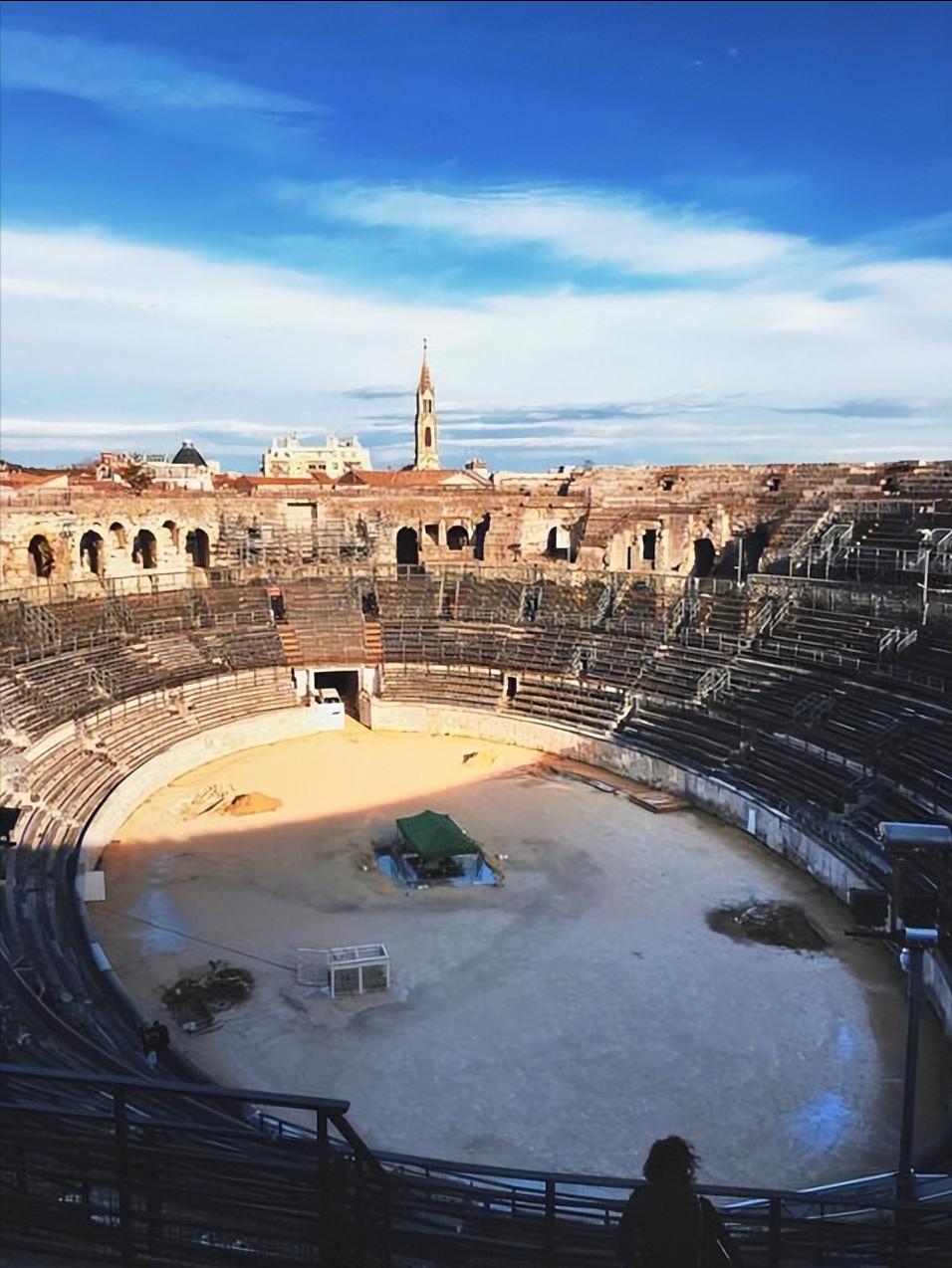 古罗马大竞技场的主要特点,古罗马竞技场代表着什么