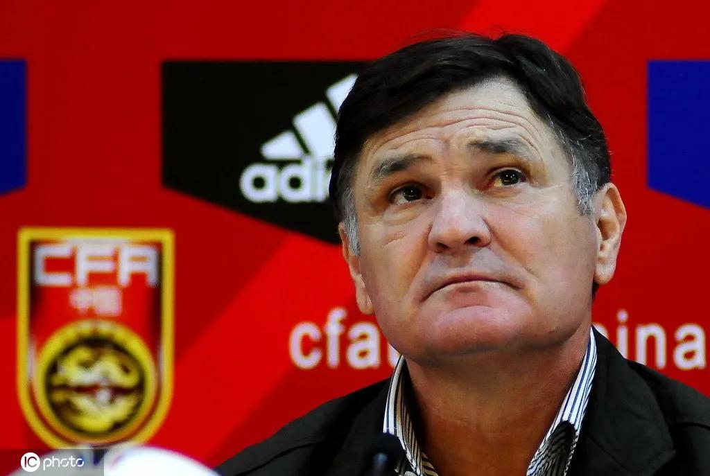 中国男足能打进下届世界杯吗,中国男足踢进世界杯我们会怎么样