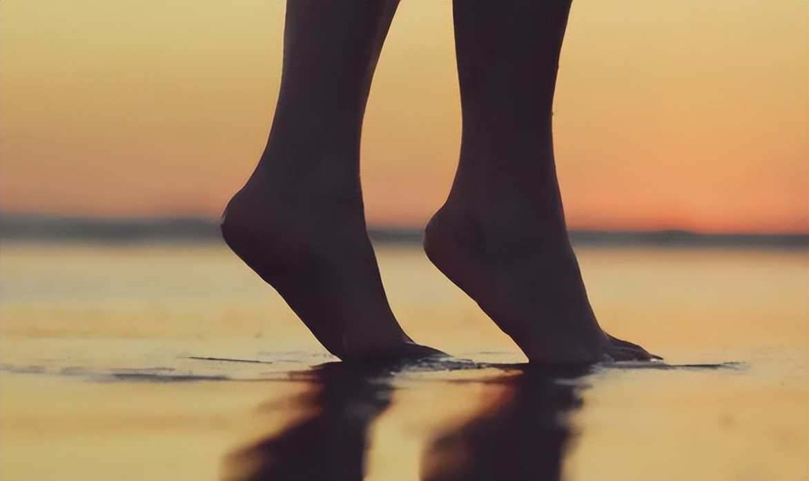 男人每天坚持踮脚尖的八个好处,每天坚持踮脚一个月会有哪些好处