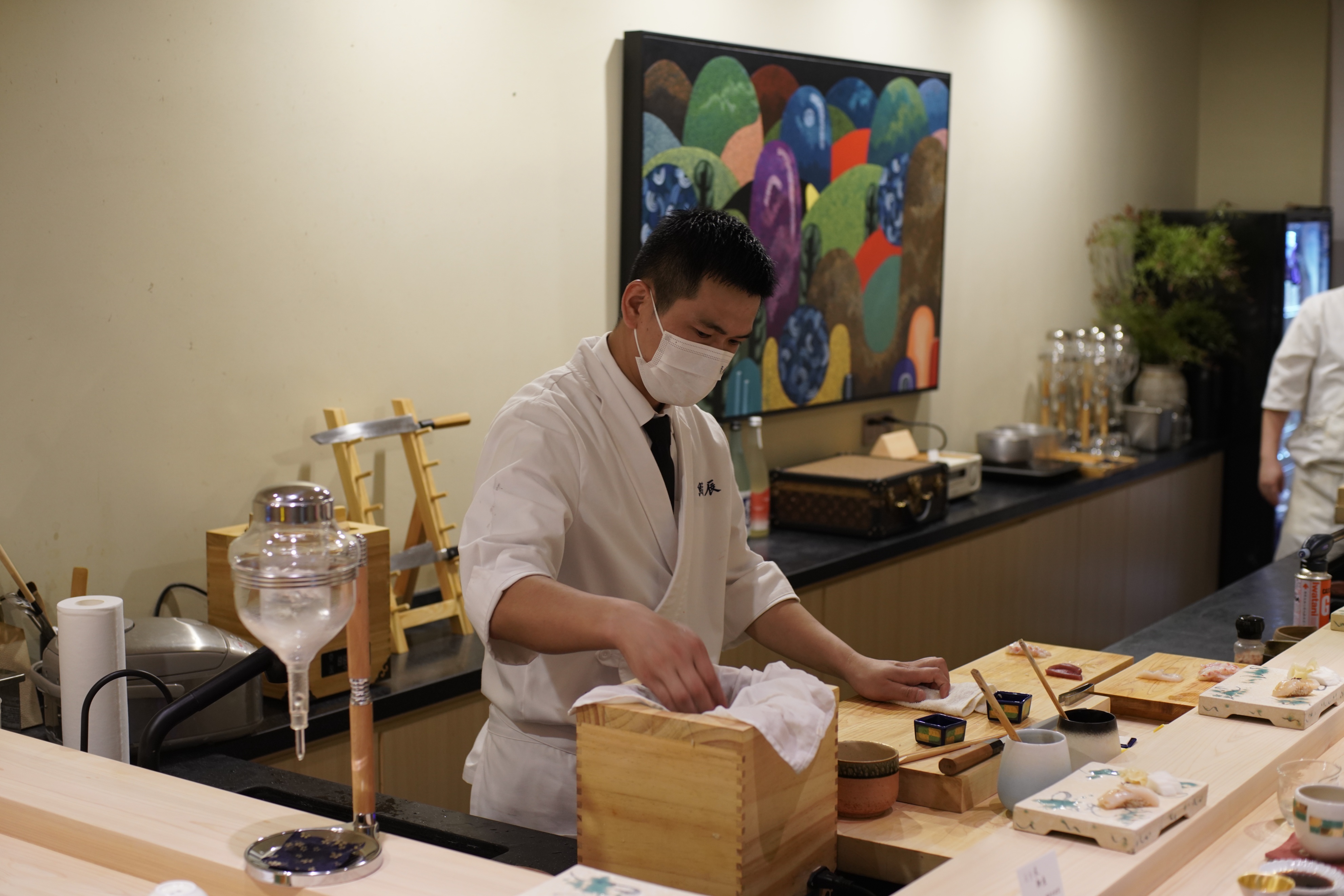 omakase日本料理是不是智商税,omakase日料店吃到爽是什么体验呢