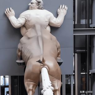 日军日记：半夜偷袭了村庄，为实施惩戒，我将*雷手**塞入女人*体下**中