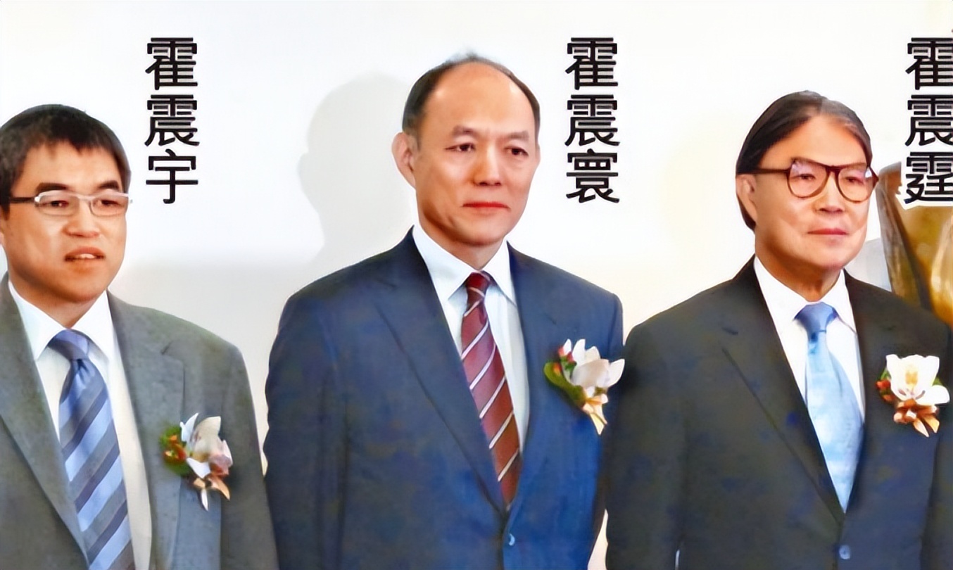 百年霍家：独尊大房，二房三房子女不与父合影，不得插手家族生意