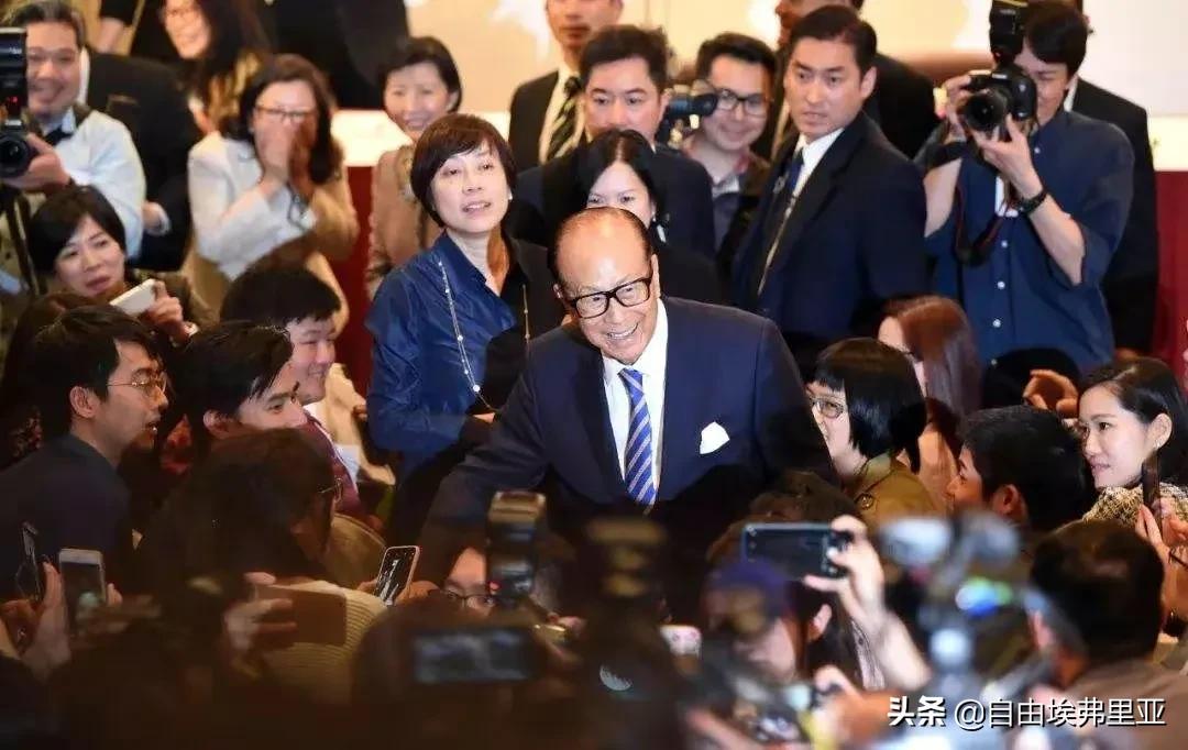 李嘉诚为什么出售英国千亿资产,李嘉诚抛售英国资产赚了多少