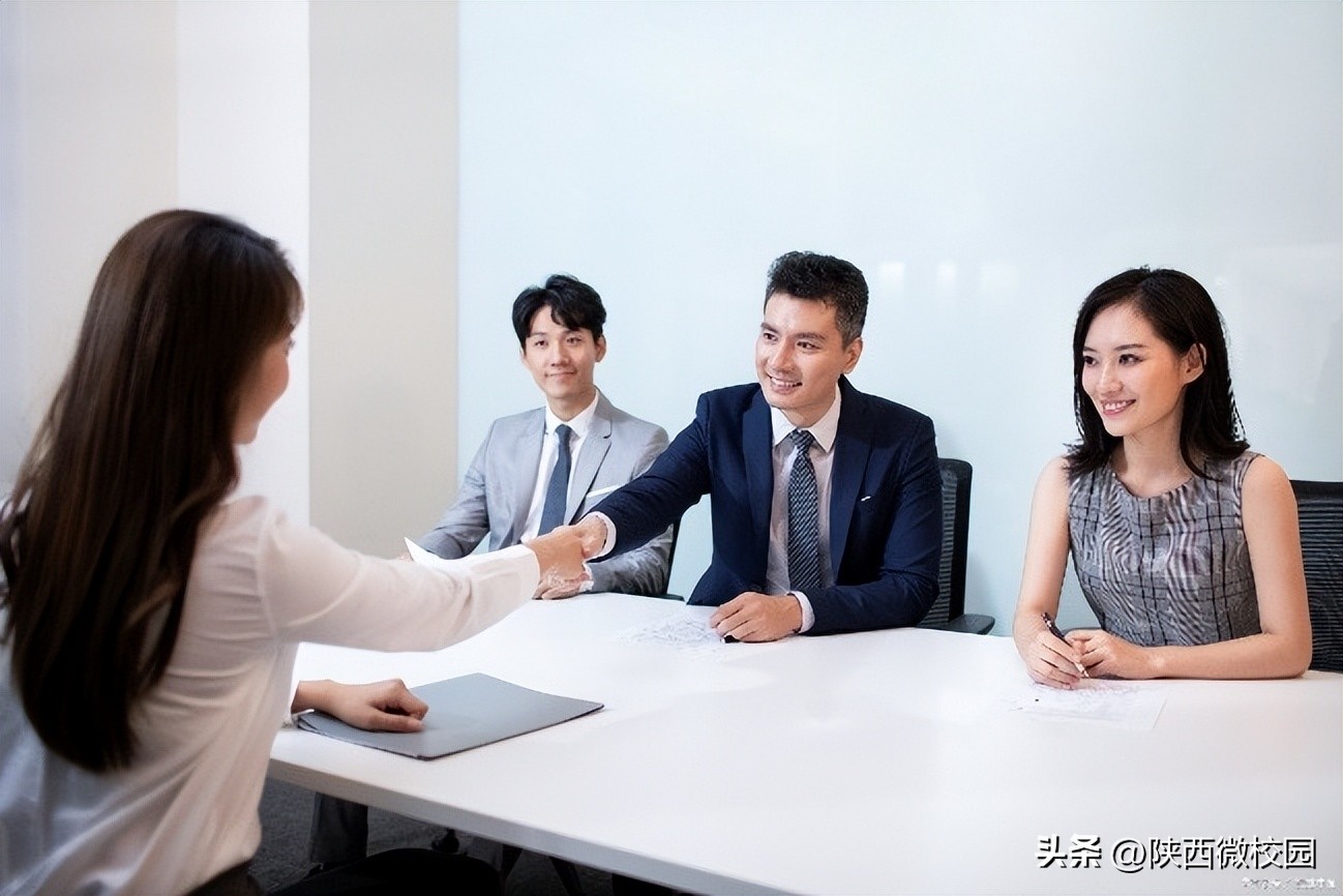 高考失利前途渺茫很可能走专科,高考失利是读专科还是继续复读